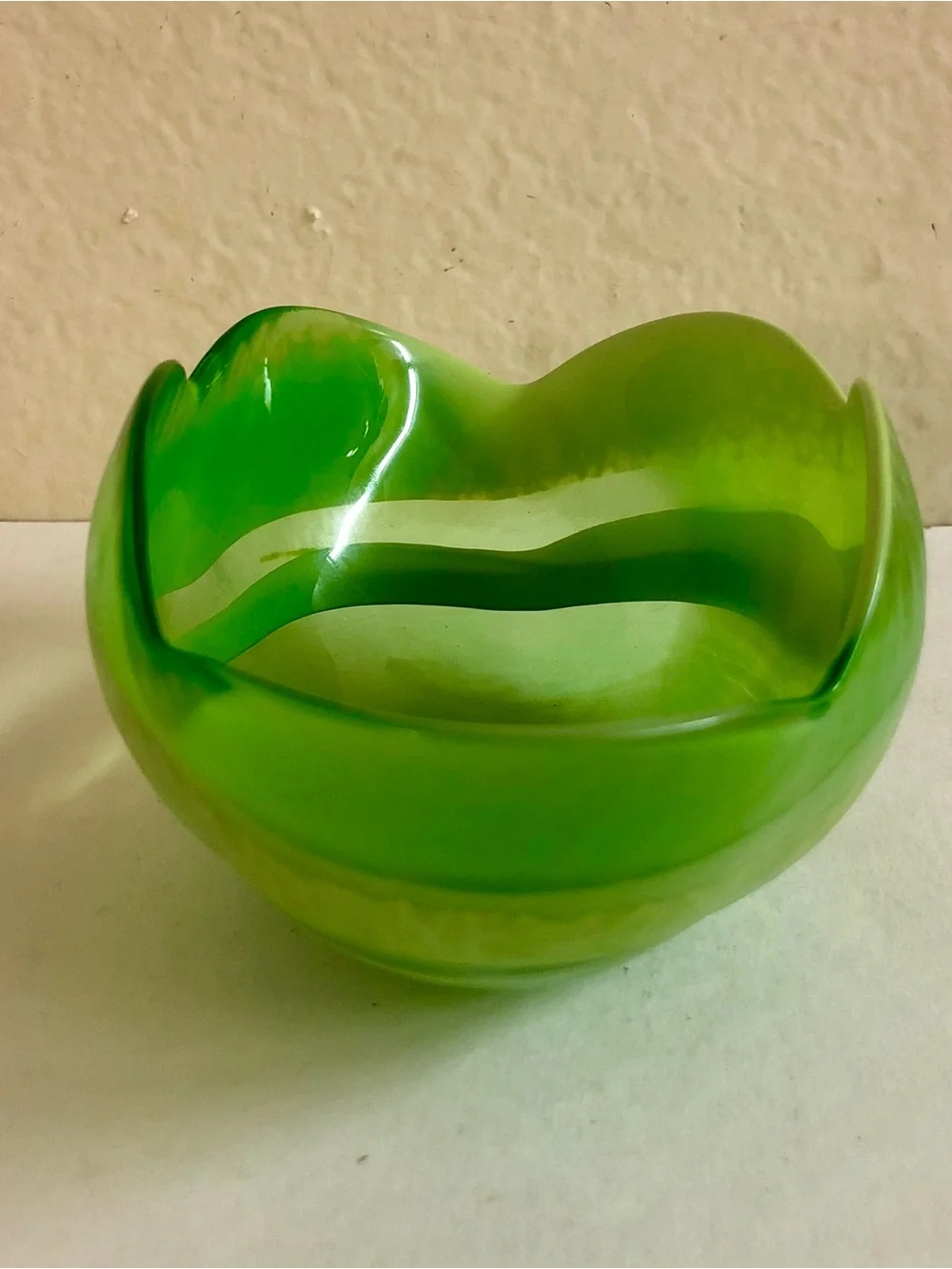Crate &Barrel Lime Green Scalloped Handblown Glass Bowl Italy